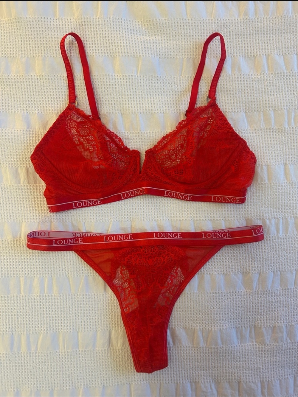 Lounge Royal Balcony Set - Red
